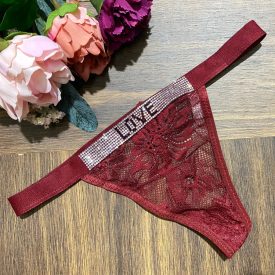   INEZ szexi csipkés Y-tanga strasszköves „LOVE” felirattal – több színben